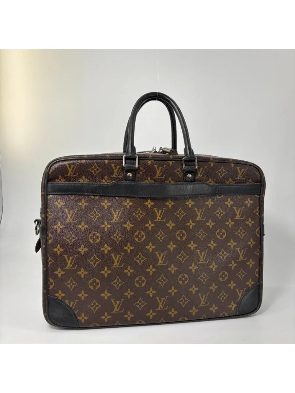 Louis Vuitton Monogram Macassar Porte Documents Voyage GM